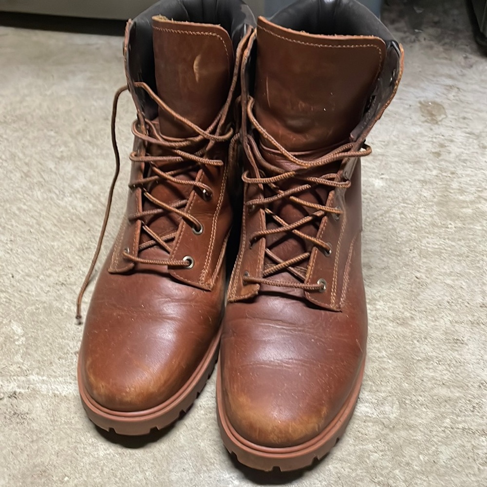 Timberlands (ladies) leather